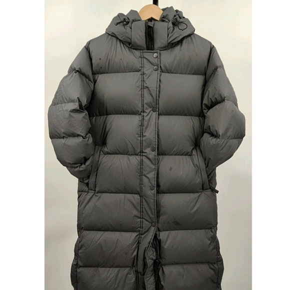 Quince Long Gray Puffer Jacket - Picture 4 of 5